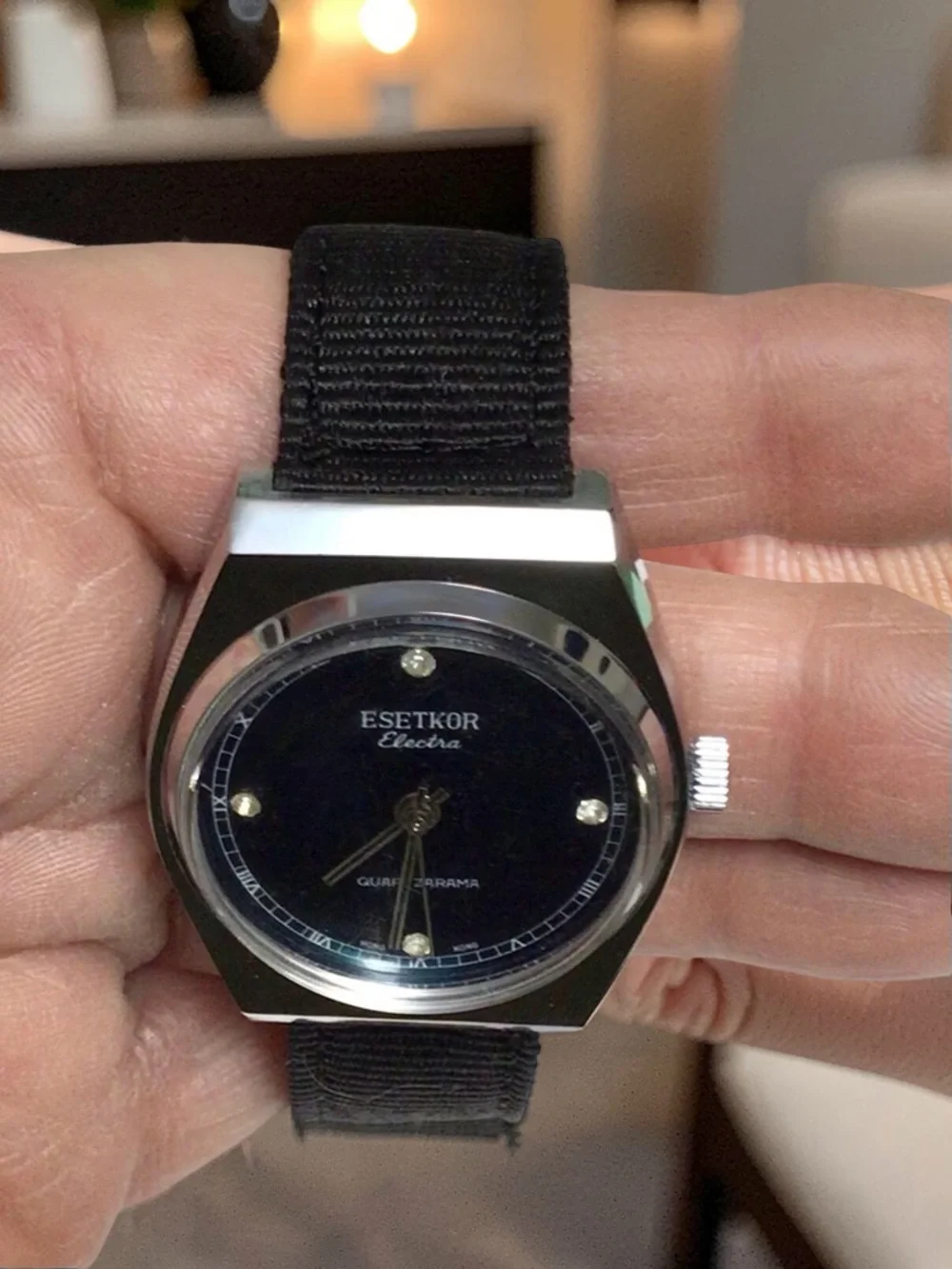 Rare Wind Up ESETKOR Stainless Black Dial Micro Diamonds Watch Black Strap